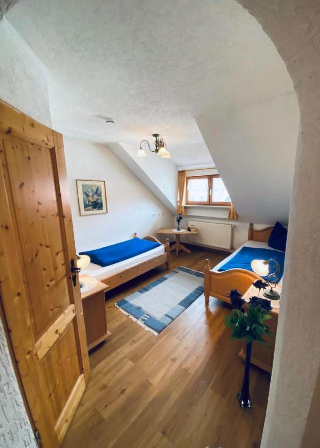 Pension Hirsch Seeg Exteriör bild